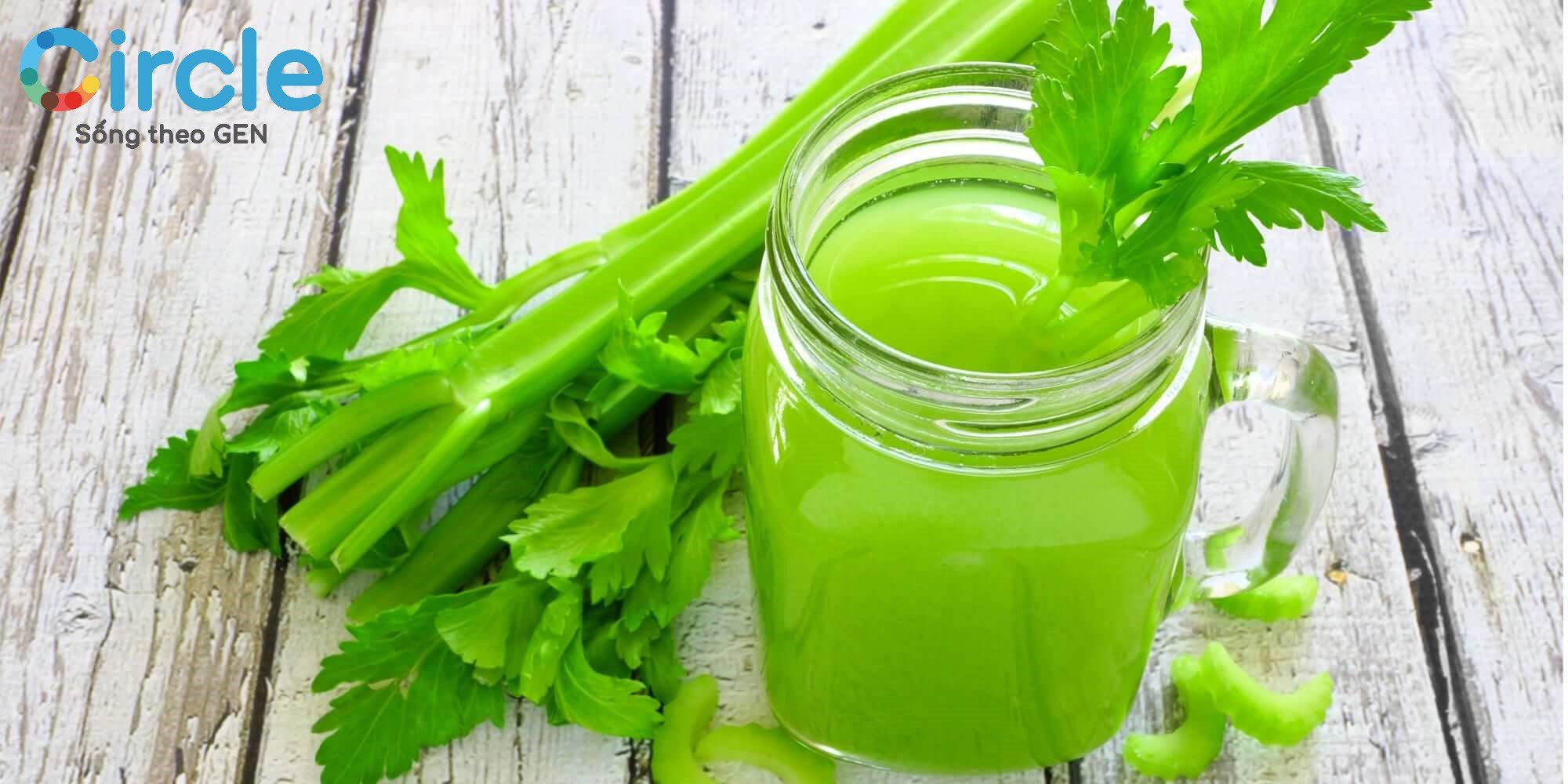 Nước ép cần tây mặc dù khá khó uống nhưng rất có lợi cho người bệnh sau khi đã xử lý tăng huyết áp cấp cứu, tăng huyết áp phản ứng